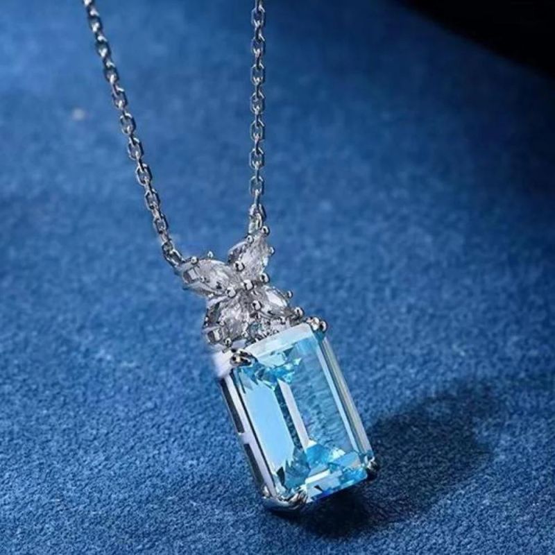 New Arrival Elegant 925 Silver Jewelry 8*12 Aquamarine Gemstone Diamond Pendant Necklace