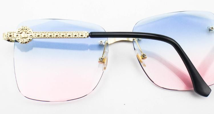 Hot Selling Custom Logo Wholesale Diamond-Encrusted Metal Frame Women Sunglasses