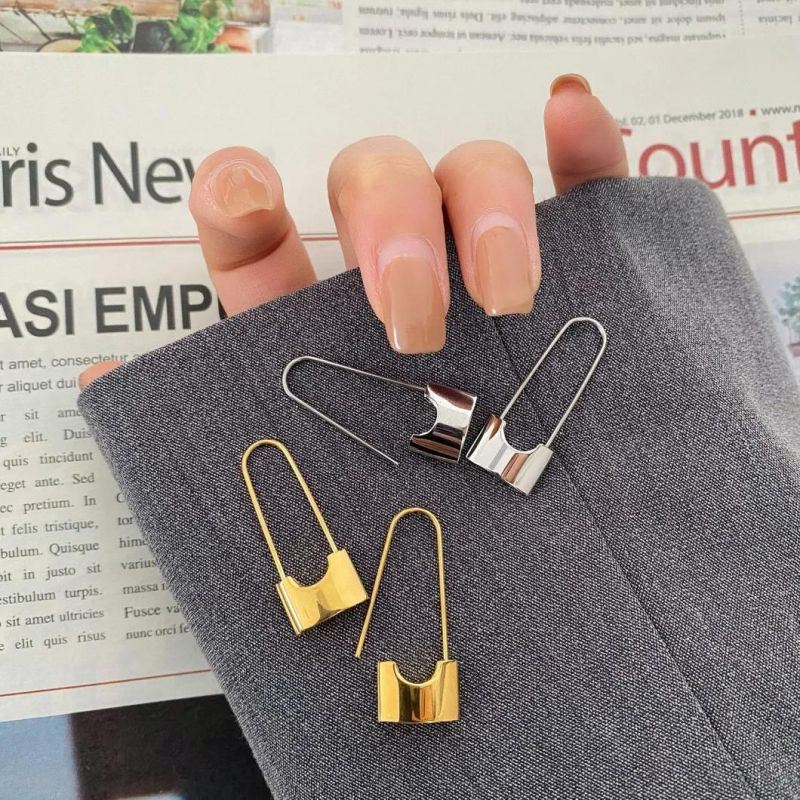 Simple Fashion Stainless Steel Earring Lock Shape