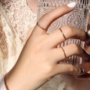 Ins Style Women Jewelry Simple Hollow Ring Finger Ring Wild Stainless Steel 18K Gold Ring for Women