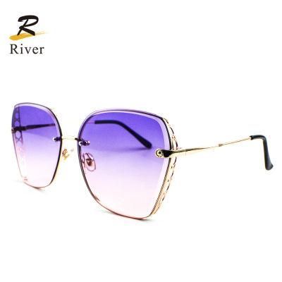 Hot Sale Custom Logo Popular Stock Frameless Women Sunglasses