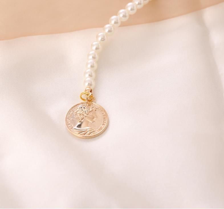 Geometric Metal Pearl Necklace Personality Fashion Sweater Chain