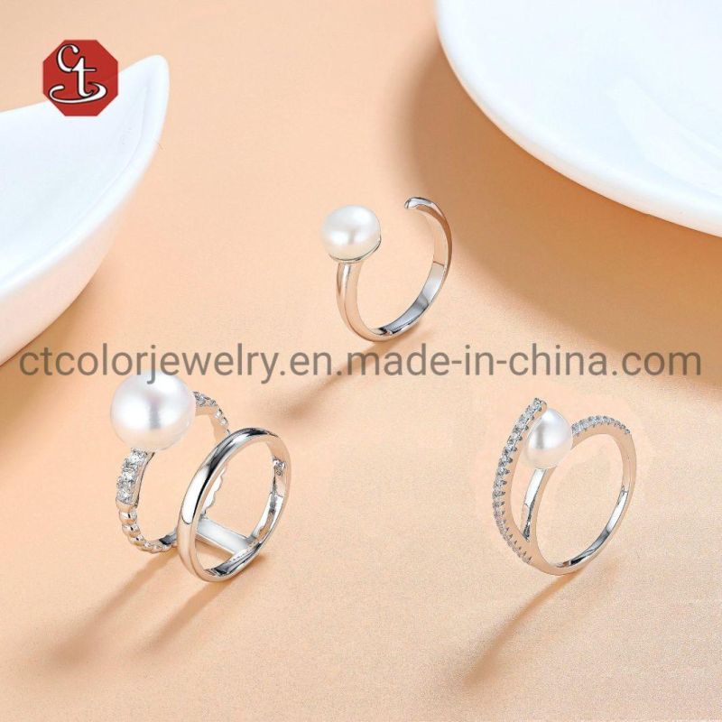 Fashion Exquisite Korean Version Jewelry White Shell Pearl Ring with CZ