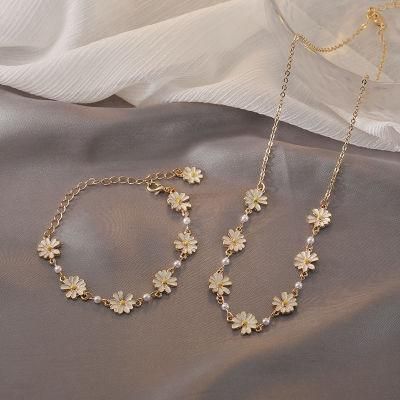 Sweet and Fresh Daisy Flower Necklace Bracelet South Korea Temperament Simple Niche Design Feeling Short Clavicle Chain Accessories