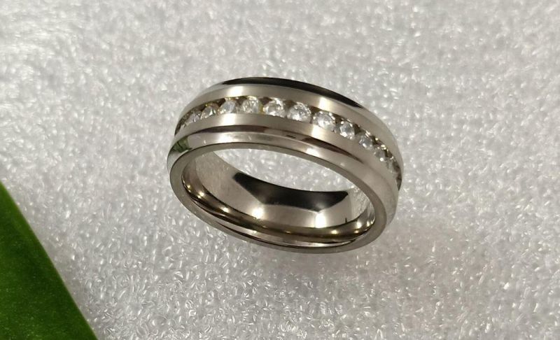 Fashion Jewelry Diamond Engagement Ring Pure Titanium Wedding Ring Tr1901
