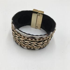 Wholesale Handmade Leather Bracelet with Glass Stone Fashion Metal Bracelet for Ladies