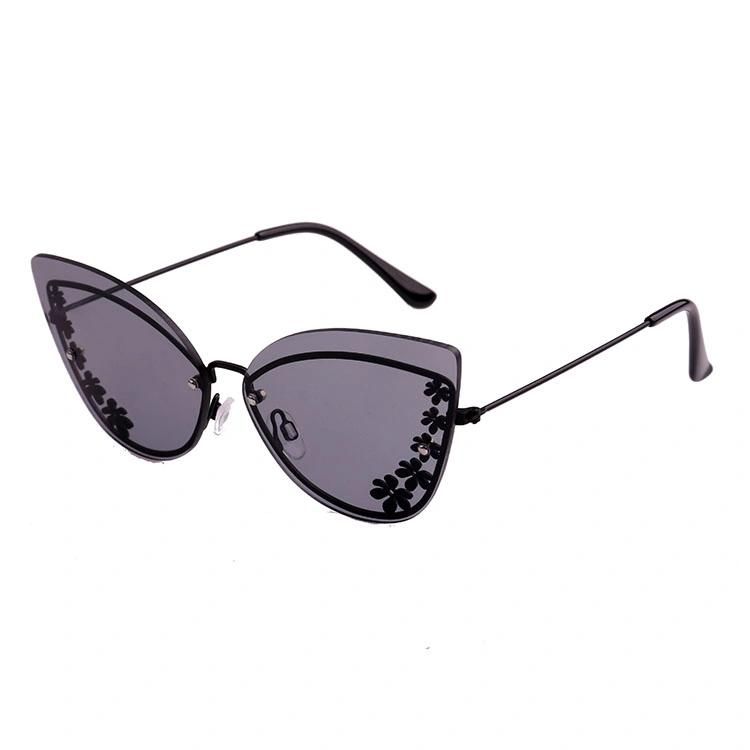 2019 Designed Butterfly with Decoration Oversized Fashion Metal Sunglasses