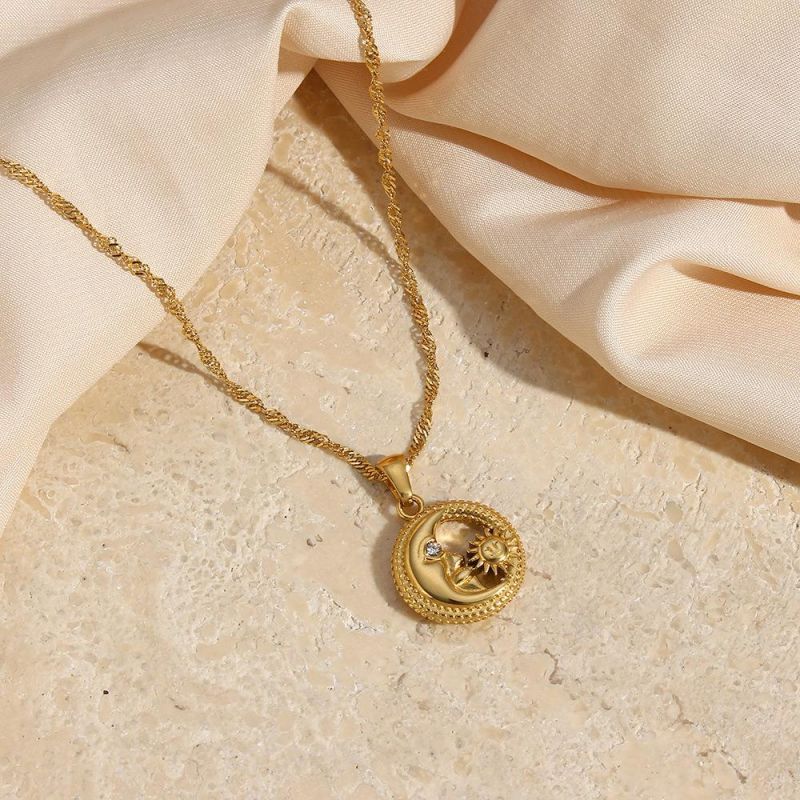 Factory Customized Fashion Fashion Creative Pendant Jewelry Stainless Steel Plated 18K Gold Hollow out Sun Moon Necklace