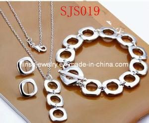 Elegant Silver Stainless Steel Jewelry Set