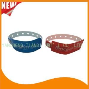 Custom Entertainment Vinyl Plastic ID Wristbands Bracelet Bands (E6060B24)