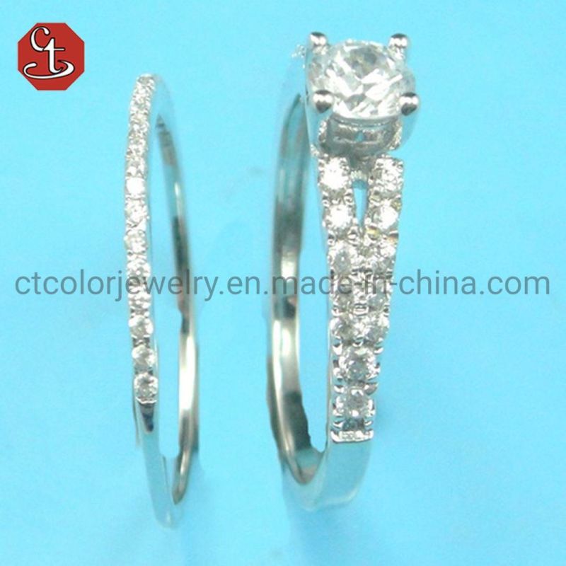 Classical 925 Sterling Silver Ring in Gold Plating with White Round CZ Wedding Couple Ring