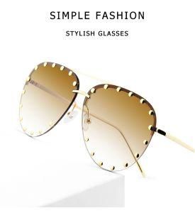 Fashion Oversized Gradient Brown Sunglasses Women Rice Nails Fade Sunglass