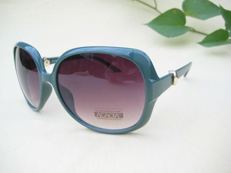 Classic Stylish Design Women Sunglasses