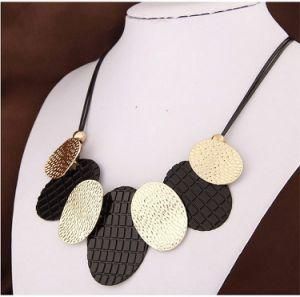 Rope Chain Oval Metal Plate Statement Necklace