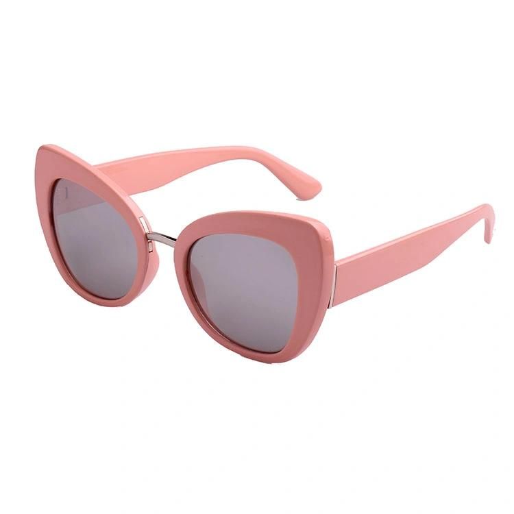 2019 Rising Cat Eye Fashion Sunglasses with Metal Bridge