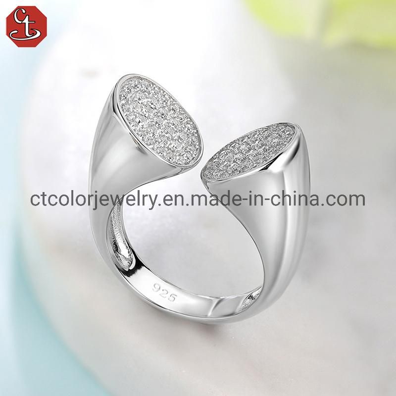 Luxury women′s fashion jewelry 925 sterling silver white cubic zircon Open electric white ring