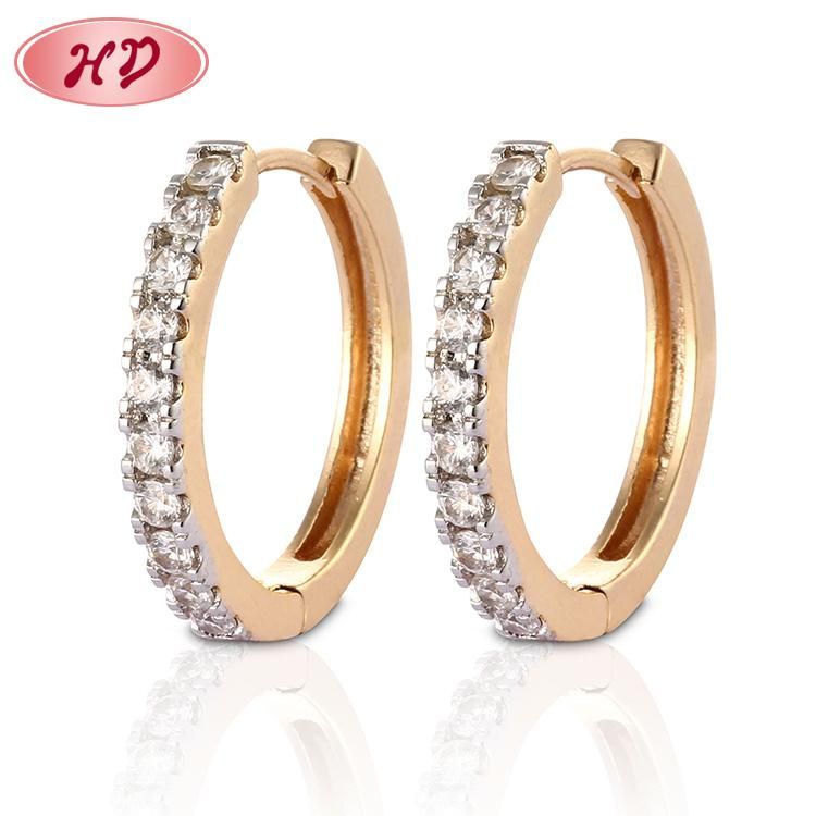 Fashion 18K 14K Gold Plated Costume Imitation Jewelry with Pearl CZ Hoop Huggie Earring for Women