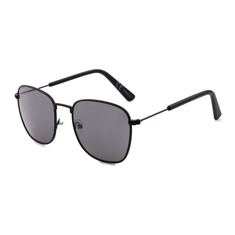 2019 Classical Metal Sunglasses with Smoke Lens