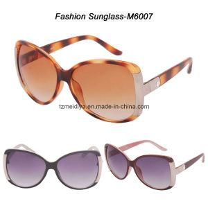 New Design Women Sunglasses, Metal Ornaments (UV, FDA, CE) (M6007)