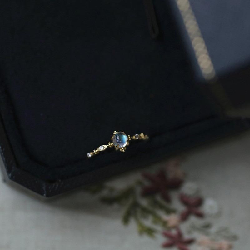 Trendy Fashionable Moonstone S925 Sterling Silver with Gems Lady′ S Ring Ring Fashion Jewelry Dropshipping Wholesale