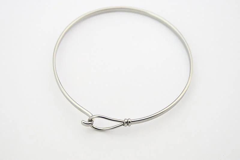 Metal Bracelet with Hook Connector Suitable for Female