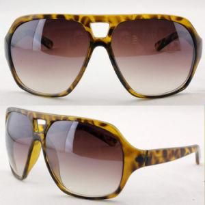 Fashion Quality Elegant Simple Sunglasses with BSCI Audit (91027)
