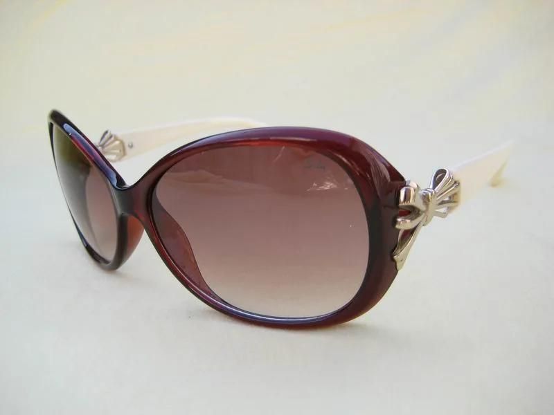 Fashion Plastic Frame Designed Sunglasses for Woman