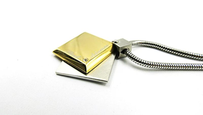 Classic Square Shape Pendant for Fashion Jewellery