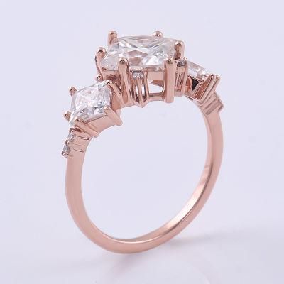 Fine Jewelry 14K Rose Gold Women Ring with Vvs Square Shape Moissanite for Wedding