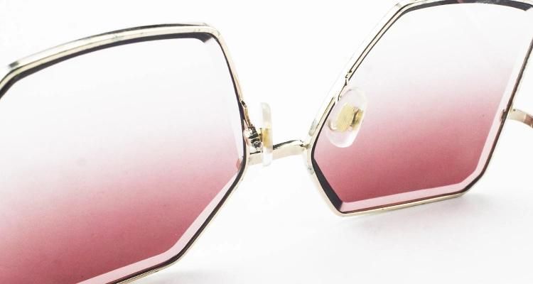 New Custom Logo Light Ready Metal Frame Women Sunglasses