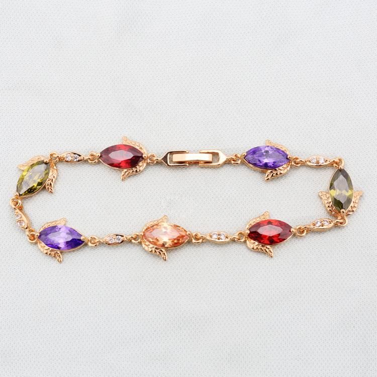 Fashion Elegant 18K Gold Color Chain Bracelet Jewelry for Female
