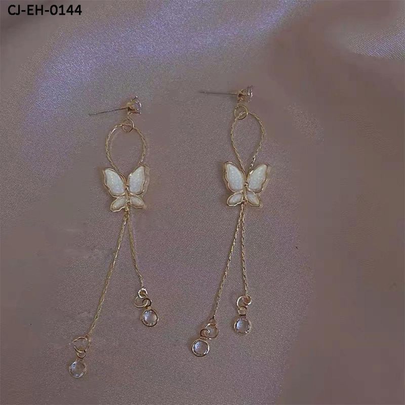 Light Luxury and Exquisite Retro Shell Fritillary Butterfly Allergy Prevention Rhinestone Tassel Long Earrings