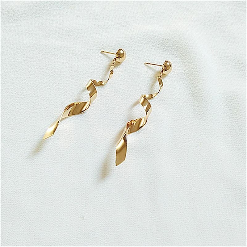 New Style Minimalist Twist Rotation Long Tassel Metal Waves Stud Earrings