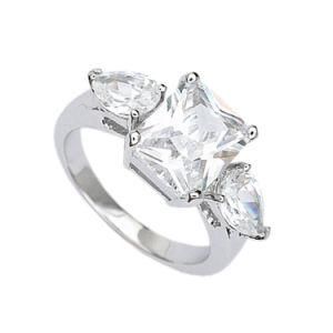 Stylish New White Sapphire Gift Vogue Jewelry Ring