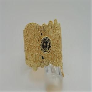 18k Gold Plating Newest Fashion Design Alloy Bangle (B130013)