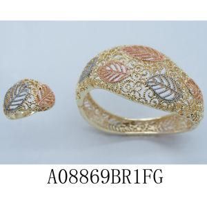 Alloy Material High Fashion Jewelry Flower Bangle (MIA08869B1FG)