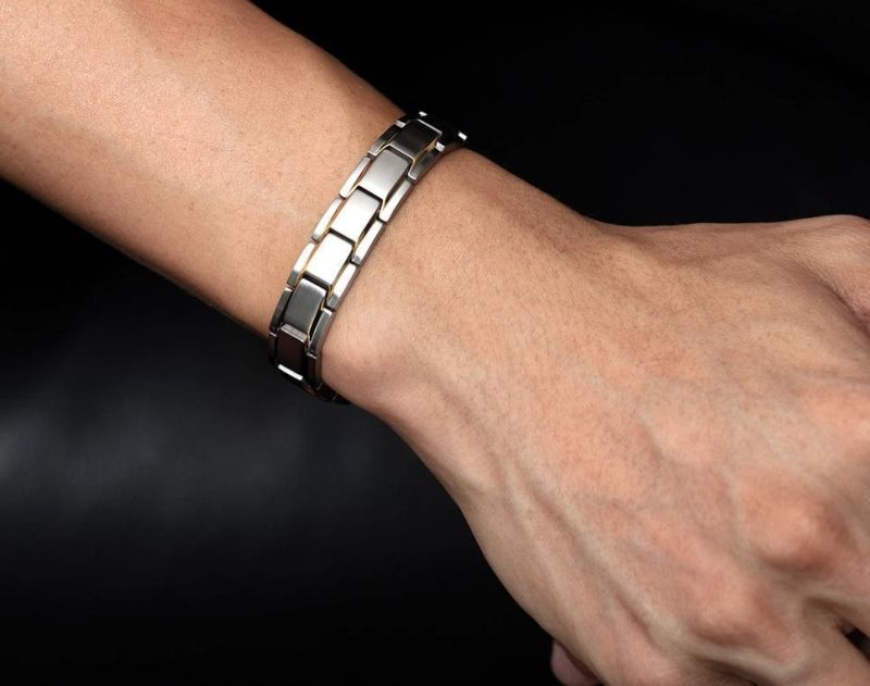 Magnetic Jewelry Therapy Wire Bangle