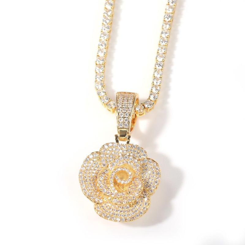 Three-Dimensional Hip Hop Rose Pendant Necklace