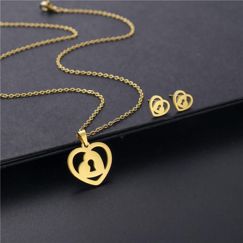 Manufacturer Customized Fashion Jewelry High Quality Matte 18K Gold Plated Stainless Steel Fashion Jewelry Set