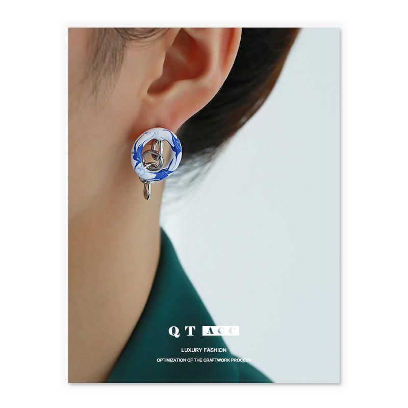 Fashion Brass Plated White Temperament Circle Earrings Jewelry