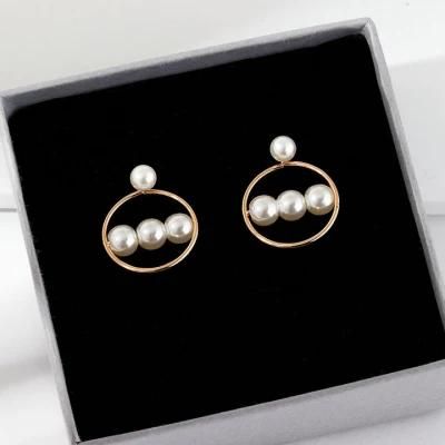Fashion Women&prime;s Pearl Earrings Round Alloy Gold Geometry Pearl Jewelry Stud Earrings