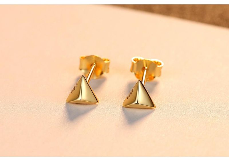 New Arrival 925 Silver Jewelry Triangular Prism Design Ear Stud