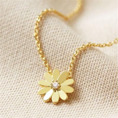 Daisy Charm Necklace in Gold Plated for Women Party or Daily Wearing Jewelry