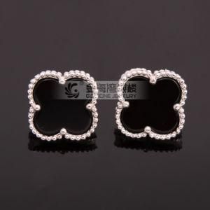 Fashion New 4 Leaf Black Enamel Stud Silver Earring