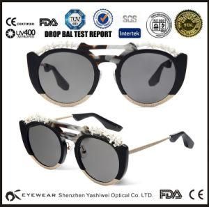 Strange Design Colorful Sunglasses with Different Materials in High Quality