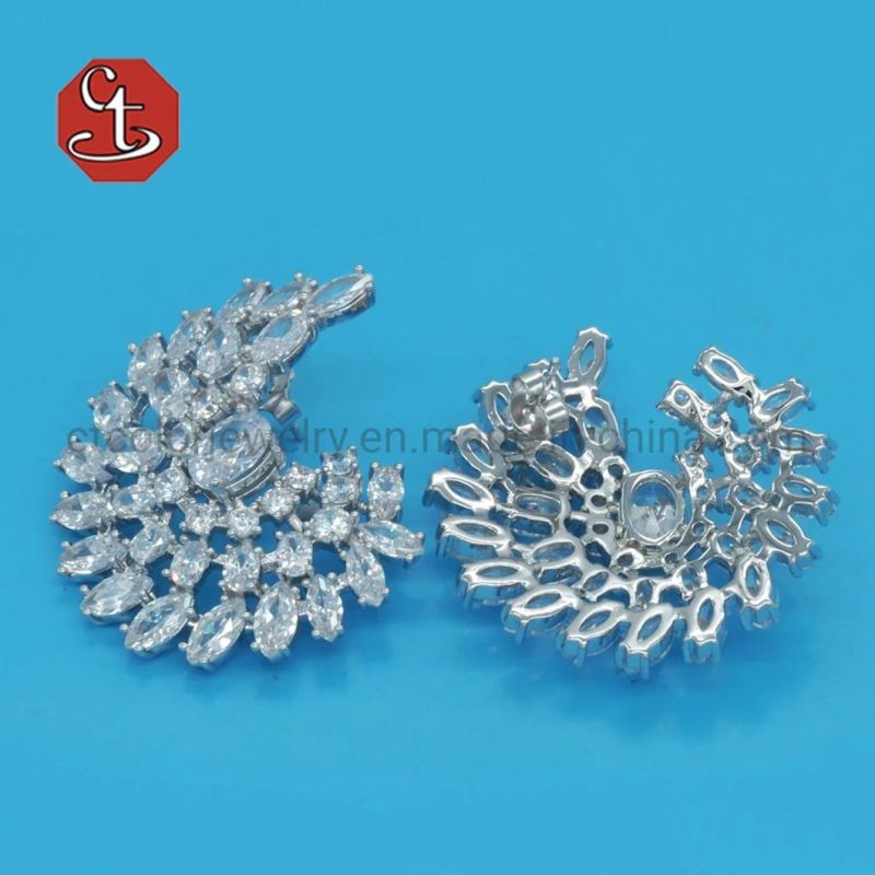 Fashion Feather Stud Earrings for Women Wedding Party Jewelry Angle Wing CZ Stone Earrings Leaf Christmas Gifts