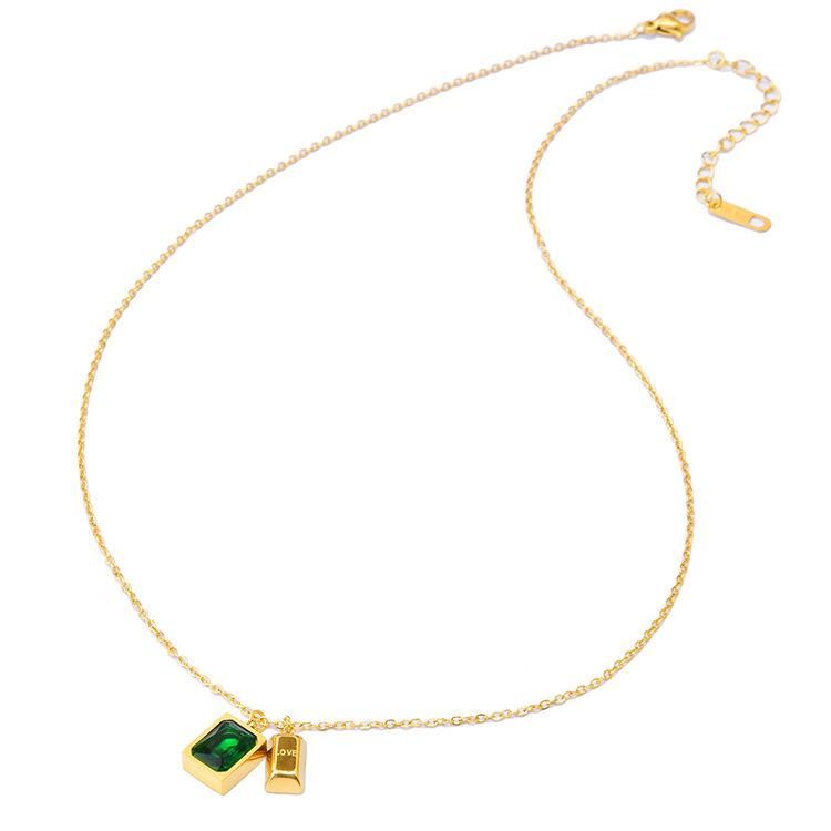 Factory Wholesale Fashion Jewelry Ins Wind 18K Gold Stainless Steel Necklace Green Square Zircon Pendant Fashion Retro Women′s Necklace