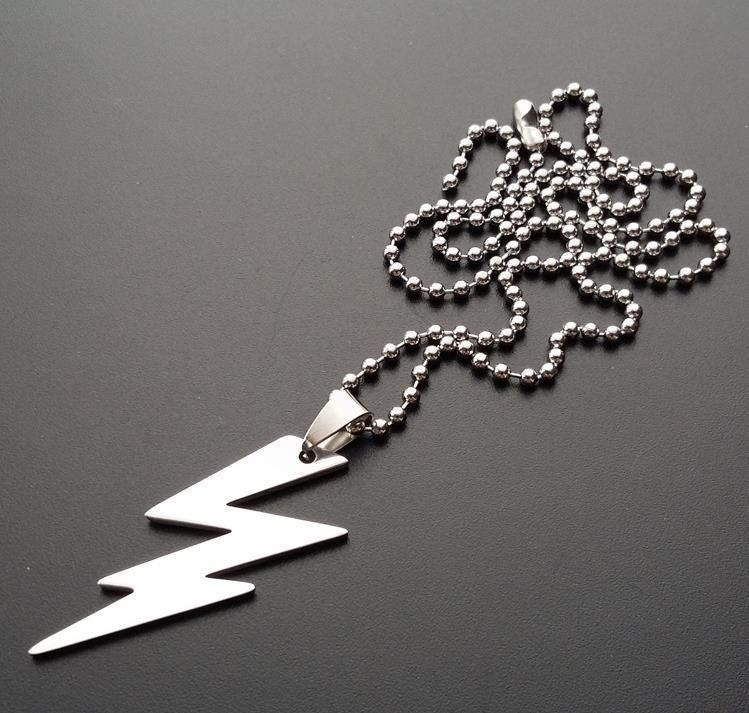 Men′s Necklace Titanium Steel Pendant Lightning Stainless Steel Pendant