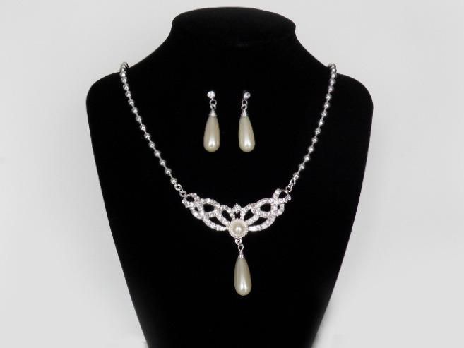 Fashion Pendant Bridal Necklace Jewelry Sets Huge Diamonds Party Wear