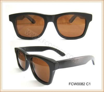 Classic Black Wooden Glasses in Tac Lens